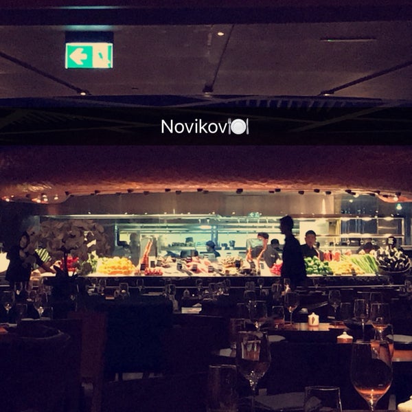 Foto tomada en Novikov Restaurant &amp; Bar  por Abdulaziz G. el 9/23/2017
