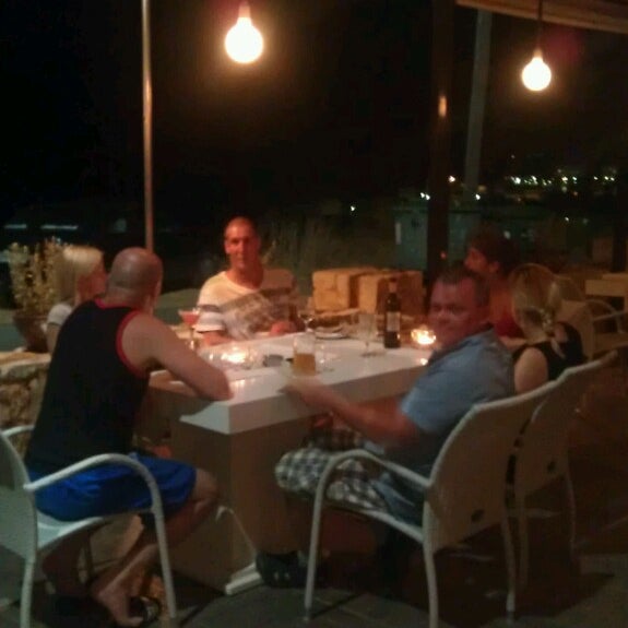 Foto diambil di Theodosi Restaurant oleh Theo K. pada 7/26/2013