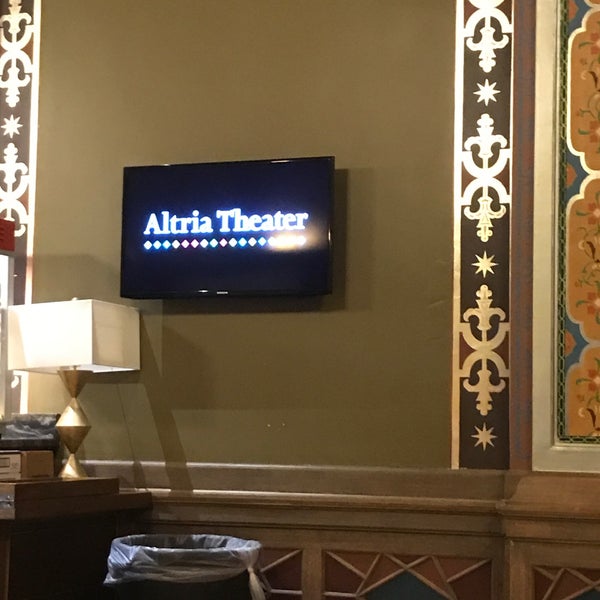 รูปภาพถ่ายที่ Altria Theater โดย Jerel W. เมื่อ 2/13/2019