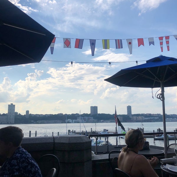 8/8/2018 tarihinde Julie C.ziyaretçi tarafından Boat Basin Cafe'de çekilen fotoğraf