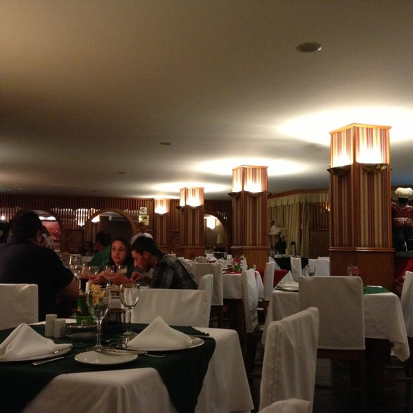 Photo taken at Bella Italia Hotel &amp; Eventos by Diogo B. on 3/17/2013