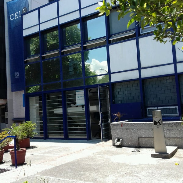 Foto tomada en Escuela Nacional de Lenguas, Lingüística y Traducción (ENALLT) UNAM  por Ana R. el 6/15/2017