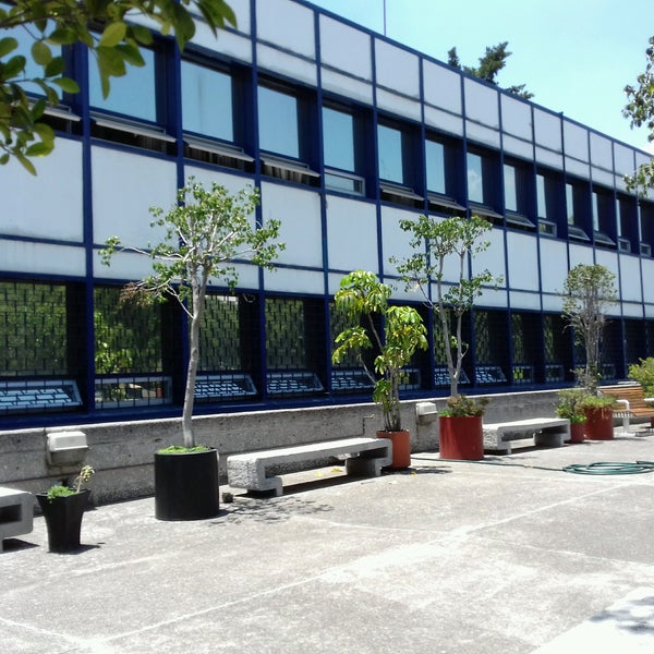 Foto tomada en Escuela Nacional de Lenguas, Lingüística y Traducción (ENALLT) UNAM  por Ana R. el 8/7/2017