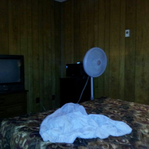 Hillcrest Motel Cabins 1 Tip From 17 Visitors