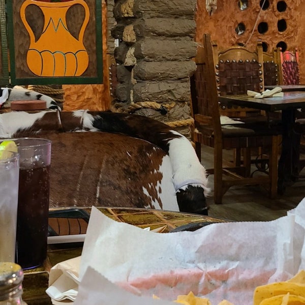 Foto tomada en Cantina Mexican Grill  por Tracy el 4/25/2022