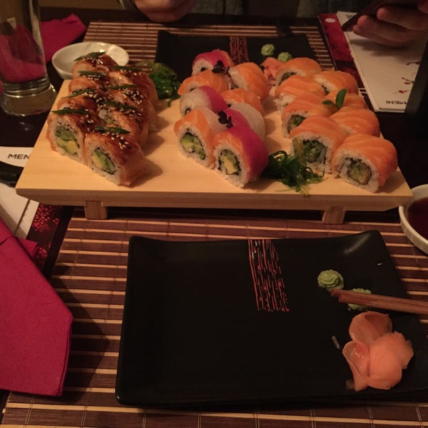 Foto scattata a Fine Sushi Bar da Anja M. il 12/31/2015