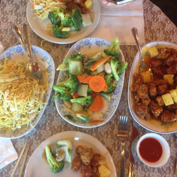 Moon Wok Chinese Restaurant North Shore Kamloops, BC