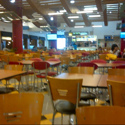 food court pim 2