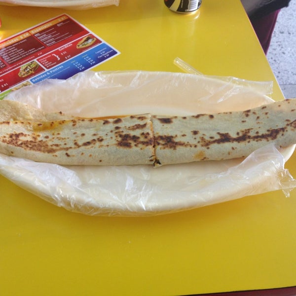 Wensabi Quesadillas Gigantes Santa Monica Restaurante de comida