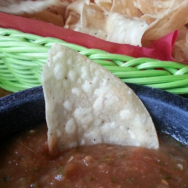 3/4/2014 tarihinde SoWalziyaretçi tarafından La Cocina Mexican Grill &amp; Bar'de çekilen fotoğraf