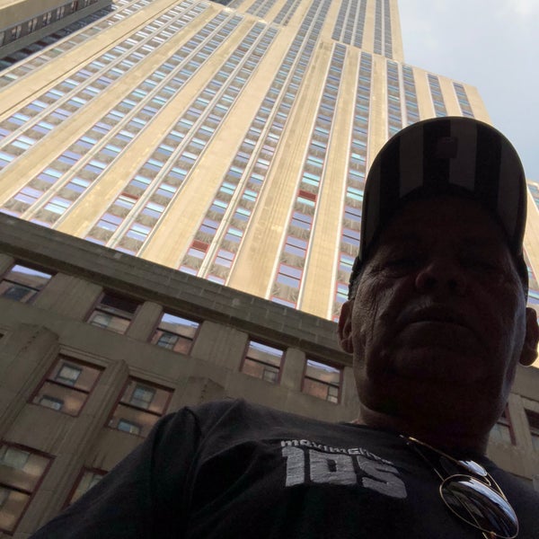 9/16/2018 tarihinde Gilmar G.ziyaretçi tarafından Legends New York'de çekilen fotoğraf