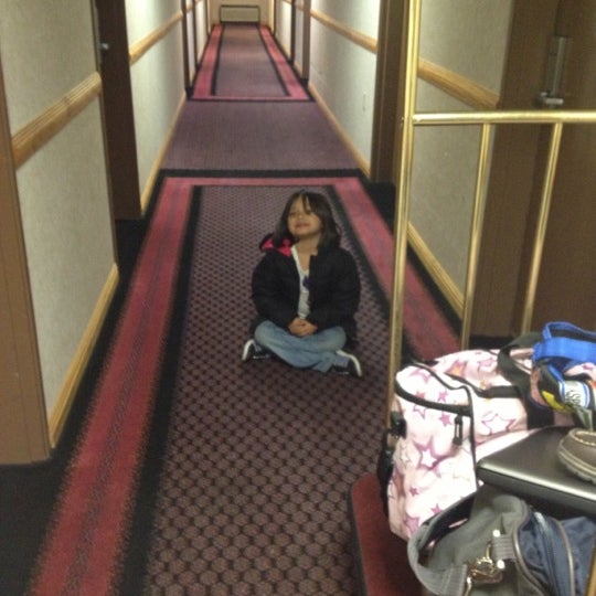 11/22/2012にKarina G.がHawthorn Inn &amp; Suites Albuquerque Airportで撮った写真