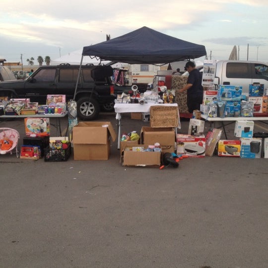 Alamo Flea Market 1602 W Expressway 83