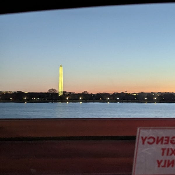 Снимок сделан в Arlington National Cemetery пользователем Deborah B. 12/9/2022