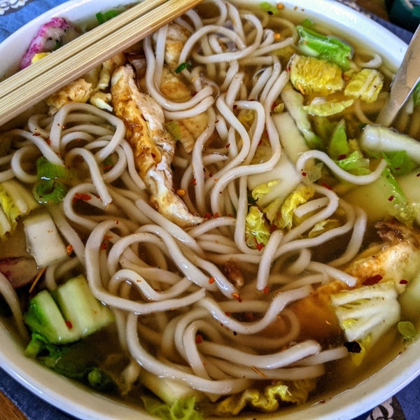 Bamboo Grove Hawaiian Grille 27 tips from 905 visitors