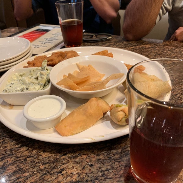 Photo taken at BJ&#39;s Restaurant &amp; Brewhouse by Lakshman P. on 7/20/2019