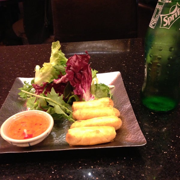 5/5/2013にPatcharee B.がGhin Khao Thai Foodで撮った写真