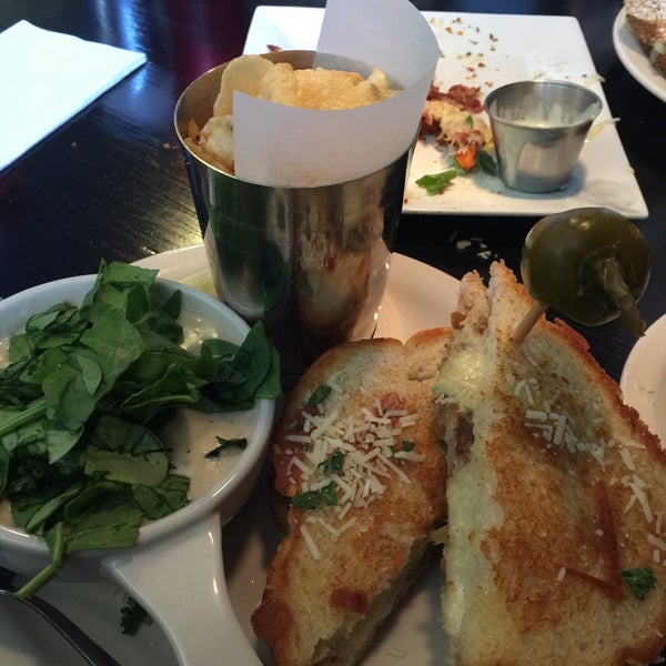 Foto tirada no(a) Hammontree&#39;s Grilled Cheese por Cassie M. em 11/23/2015