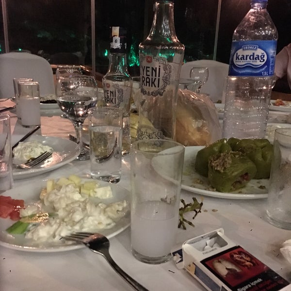 Foto scattata a Banjo Cafe&amp;Restaurant da Ali Ç. il 7/14/2017