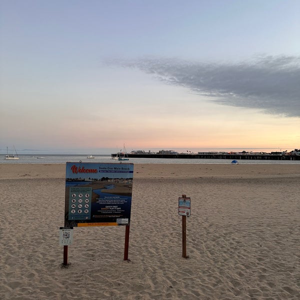 Photo taken at Santa Cruz Beach Boardwalk by Kerim Ali Y. on 9/19/2023