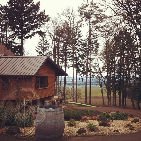 Foto diambil di Vista Hills Vineyard &amp; Winery oleh Nadia T. pada 3/3/2013