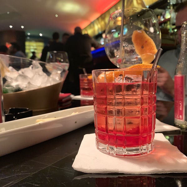 Foto tirada no(a) Bugsy&#39;s Bar por Martin Ž. em 5/18/2019