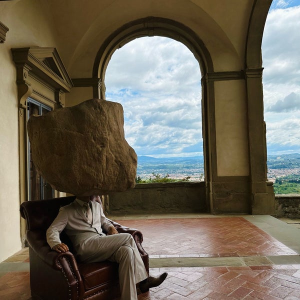 Foto diambil di Belmond Villa San Michele oleh ASH pada 5/18/2023