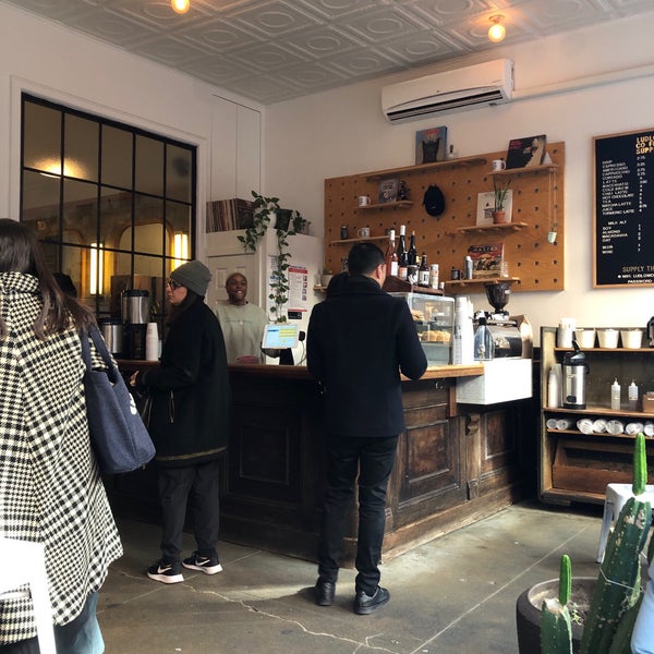 Das Foto wurde bei Ludlow Coffee Supply von Grant D. am 1/17/2019 aufgenommen