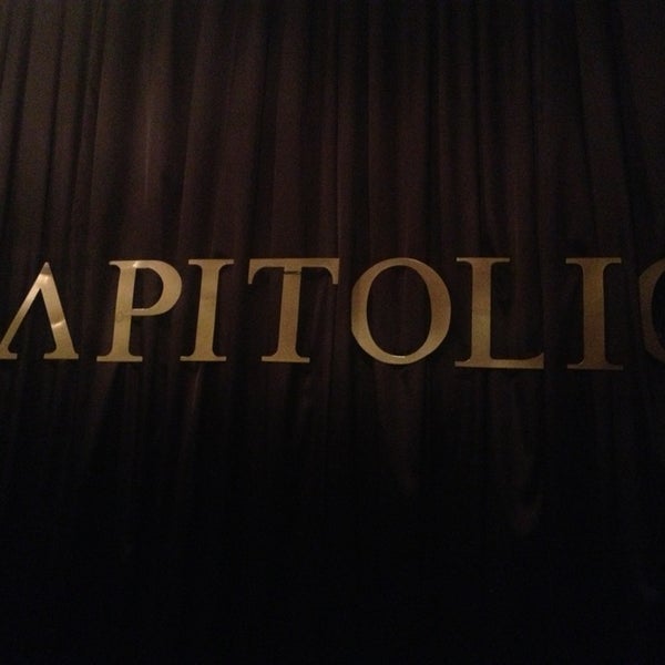 รูปภาพถ่ายที่ Capitolio Nightclub โดย Diana A. 🍒 เมื่อ 4/26/2013