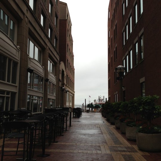 The Alley Bar At Rowes Wharf Bar in Downtown Boston
