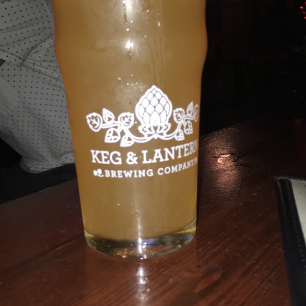 Foto diambil di Keg &amp; Lantern Brewing Company oleh Michael D. pada 10/29/2018