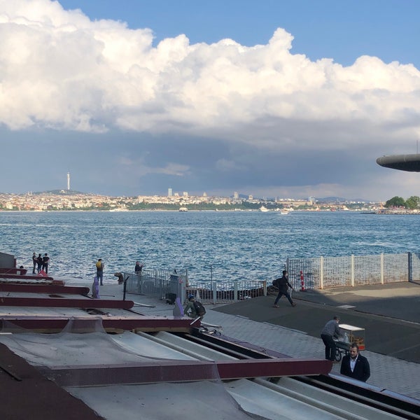 รูปภาพถ่ายที่ Mare Karaköy โดย Sultan เมื่อ 6/1/2020