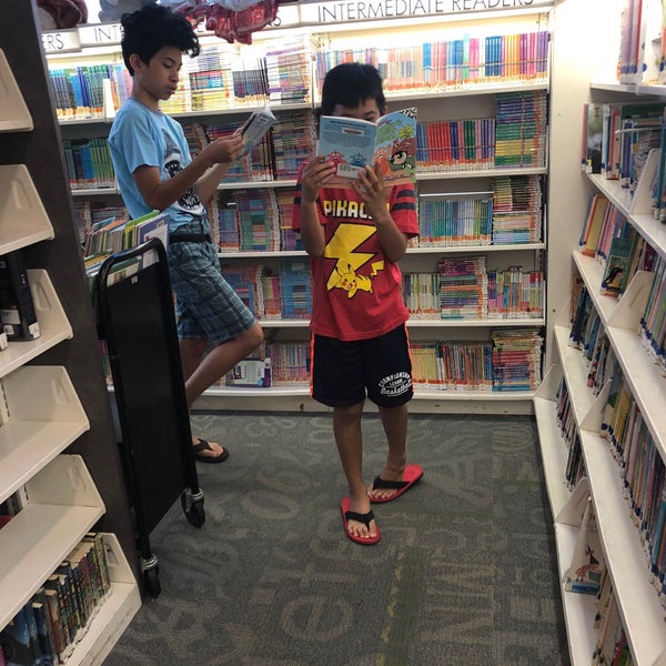 Queens Library Fresh Meadows Library in Fresh Meadows