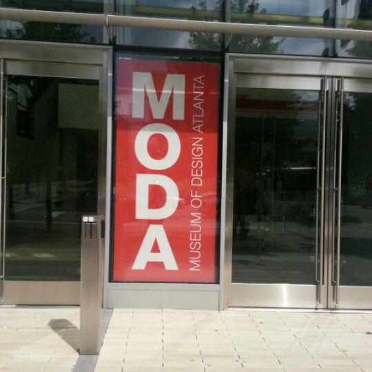 Photo taken at Museum of Design Atlanta (MODA) by Swarthy D. on 9/15/2012