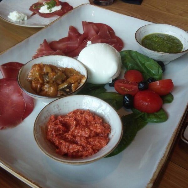 Photo taken at OBICÀ Mozzarella Bar &amp; Pizza E Cucina by Sam S. on 10/3/2014