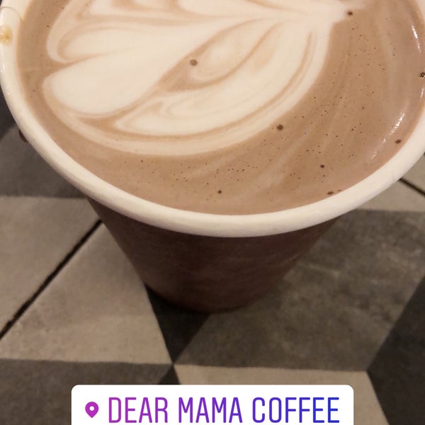 Снимок сделан в Dear Mama &amp; lama Coffee пользователем MLL♍✨ 3/10/2018