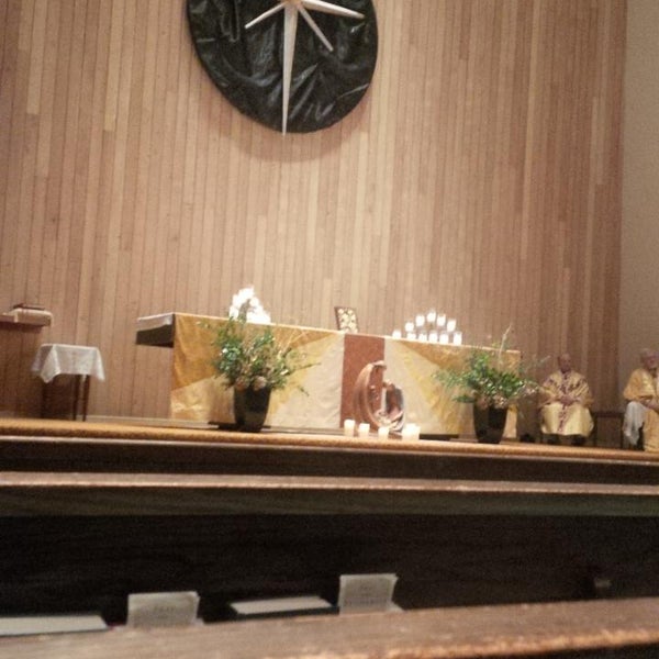 รูปภาพถ่ายที่ Church of the Redeemer โดย Bob C. เมื่อ 12/25/2013