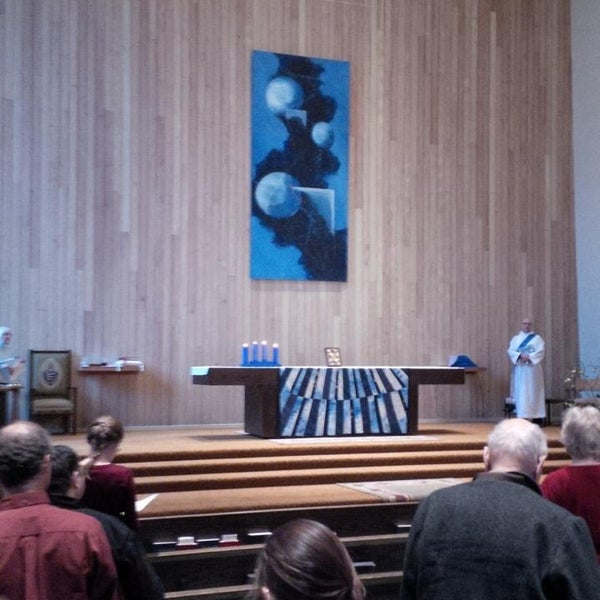 Photo taken at Church of the Redeemer by Bob C. on 12/22/2013
