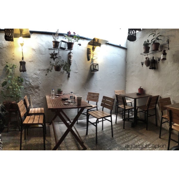 Foto scattata a Melza&#39;s Cafe da Ayşegül il 6/6/2015