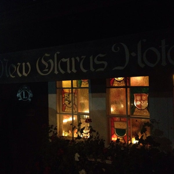 Foto diambil di New Glarus Hotel oleh Julia V. pada 10/20/2013