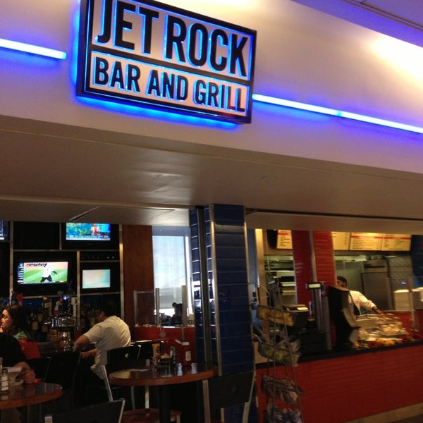 Photo taken at Jet Rock Bar &amp; Grill by Harjit on 5/25/2013