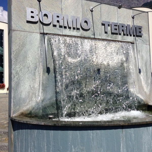 รูปภาพถ่ายที่ Bormio Terme โดย Simone M. เมื่อ 9/5/2013