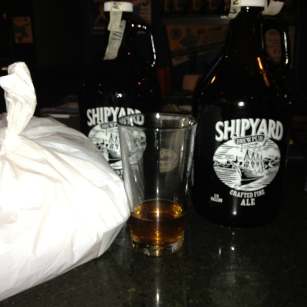 Photo taken at Shipyard Brew Pub by Terrence on 3/7/2014