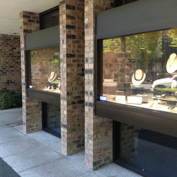 Leroy Jewelers Downtown WA