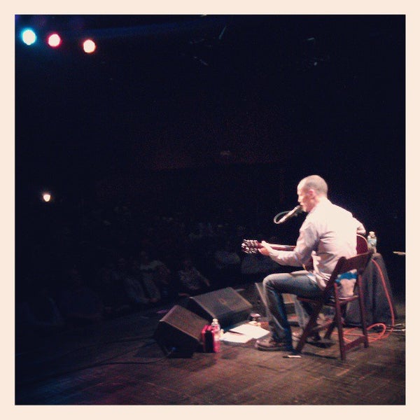 Photo prise au Eddie Owen Presents at Red Clay Theatre par Rhiannon C. le3/10/2013