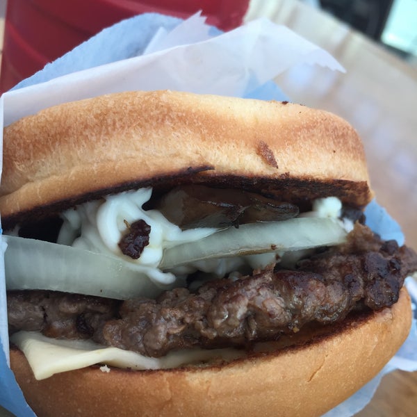 11/27/2018에 Amaleez님이 Elevation Burger에서 찍은 사진