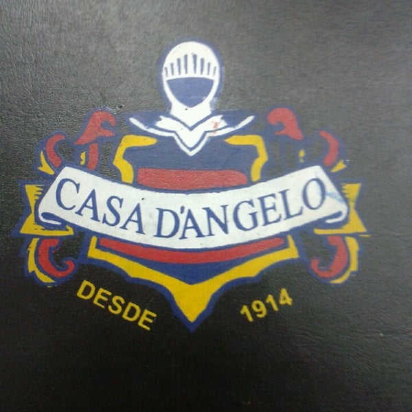 รูปภาพถ่ายที่ Casa D&#39;Angelo โดย Thiago B. เมื่อ 2/24/2013