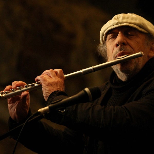 Master of wind instruments Jiří Stivín will play one of his brilliant concerts at 9:30pm.