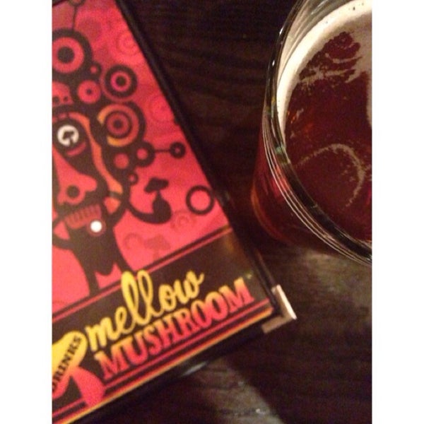 Photo taken at Mellow Mushroom by Jessica H. on 9/28/2013