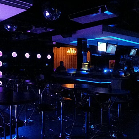 Q bar. Q bar